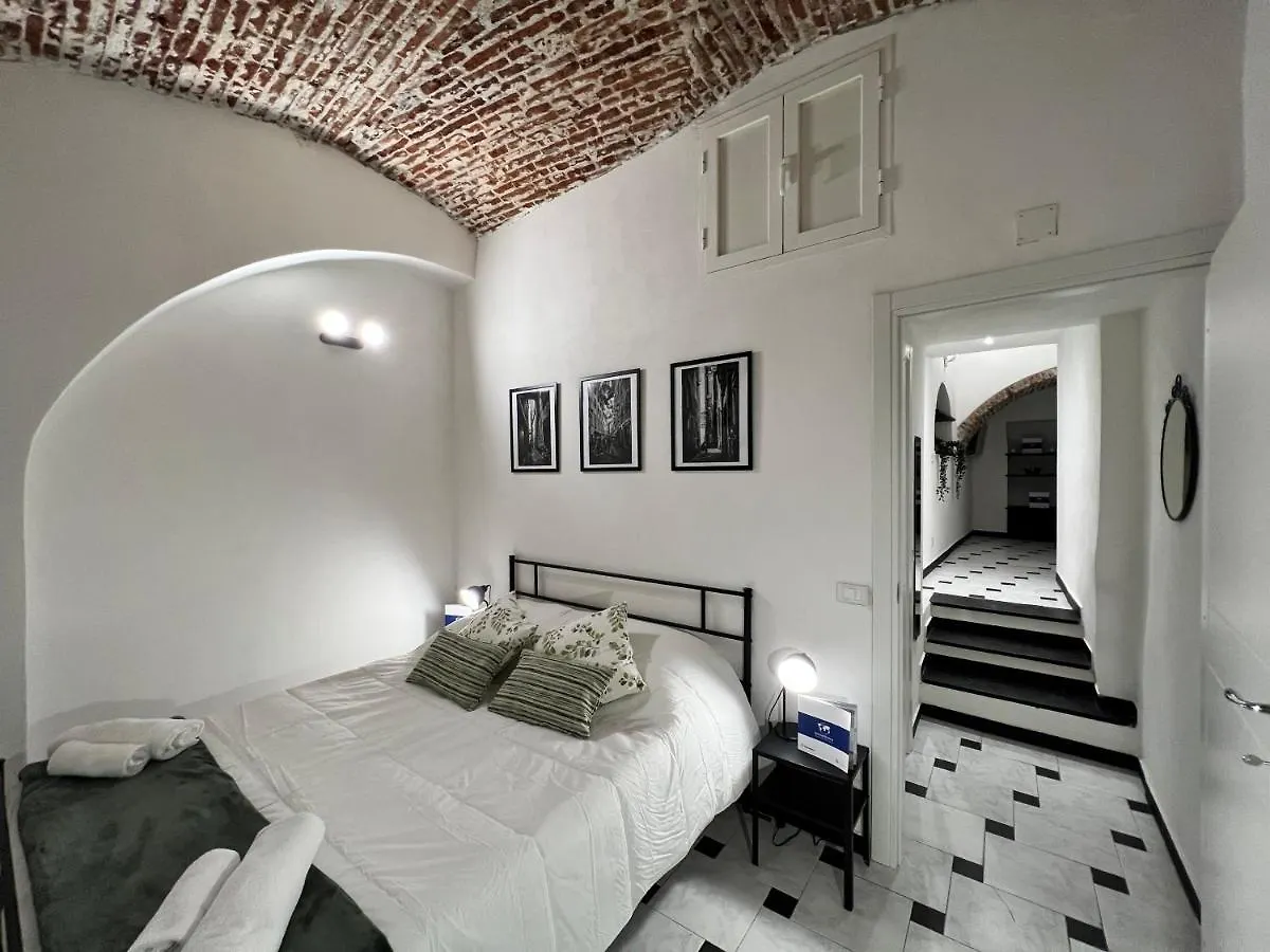 La Casa Di Zuli By Holiday World Genoa Apartment