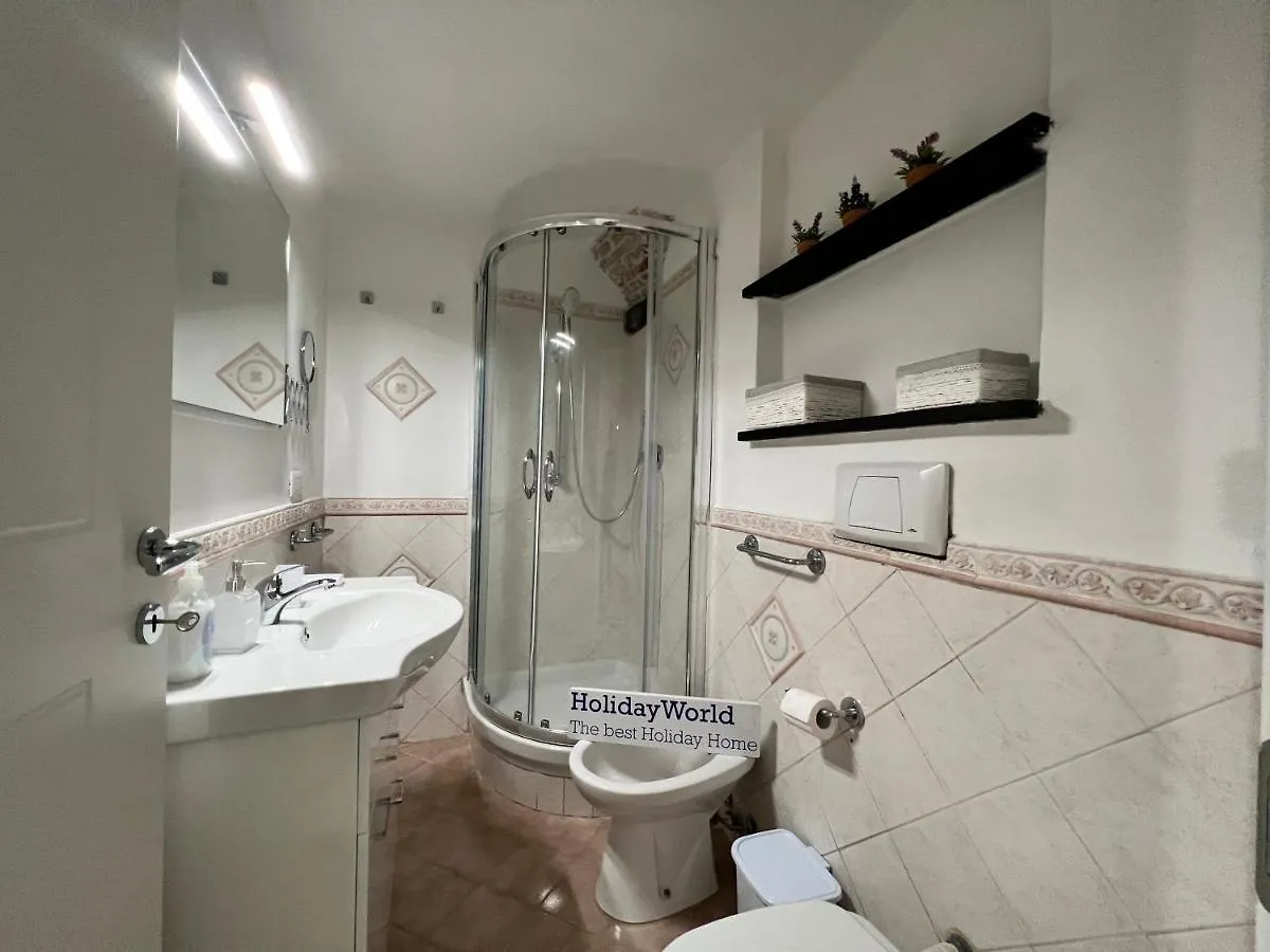 Apartment La Casa Di Zuli By Holiday World Genoa