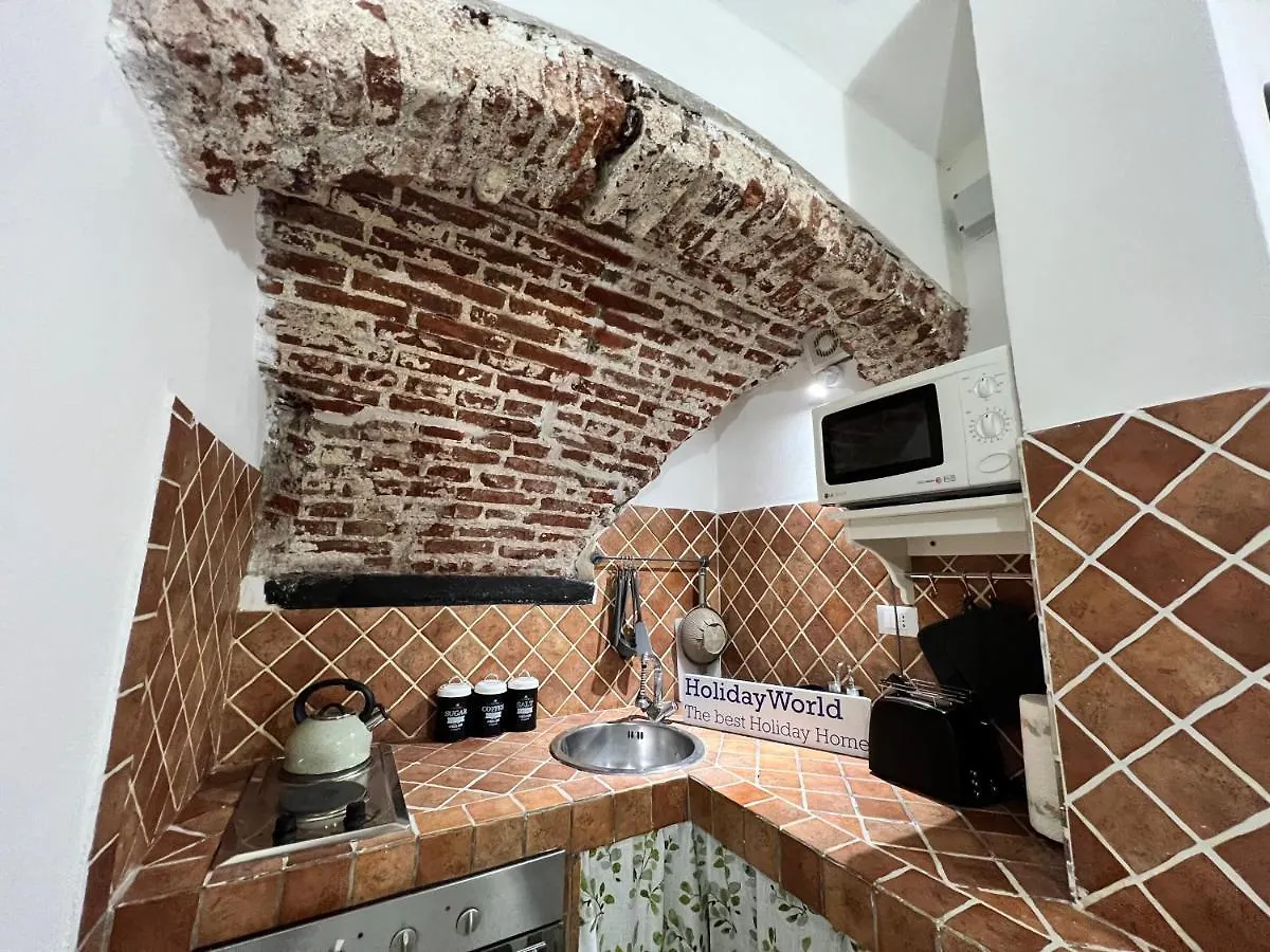 La Casa Di Zuli By Holiday World Genoa Apartment